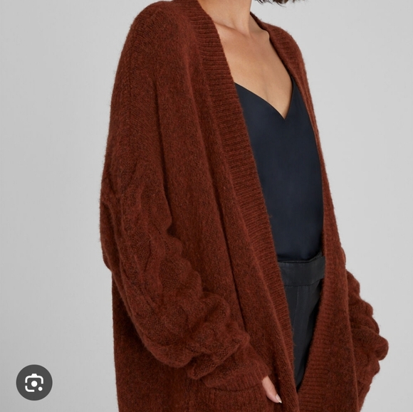 Club Monaco Oversized Cable Cardigan - Picture 2 of 6